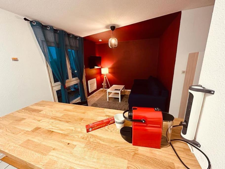 Studio Centre Avec Wifi Mulhouse Exterior photo